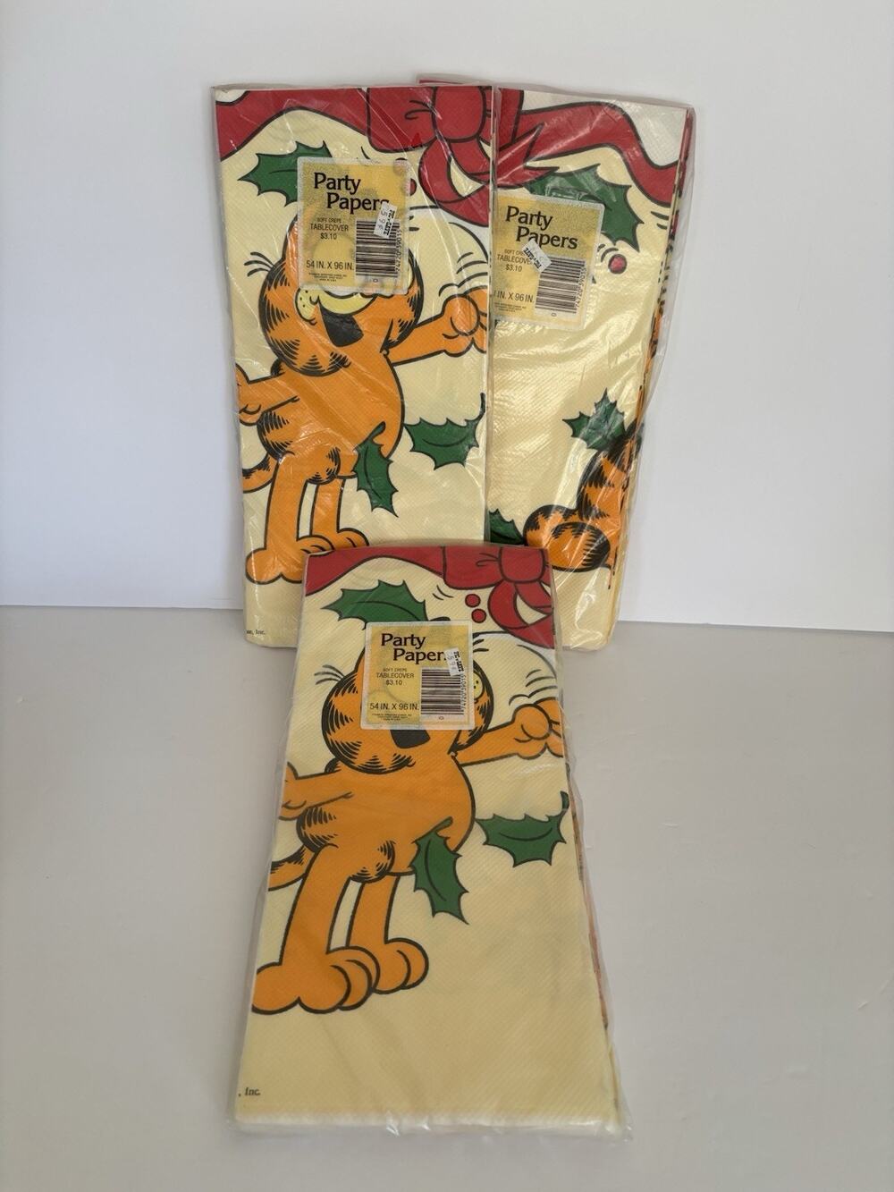 Vintage 1978 Garfield Cat Christmas party tablecloths SEALED! Lot Of 3